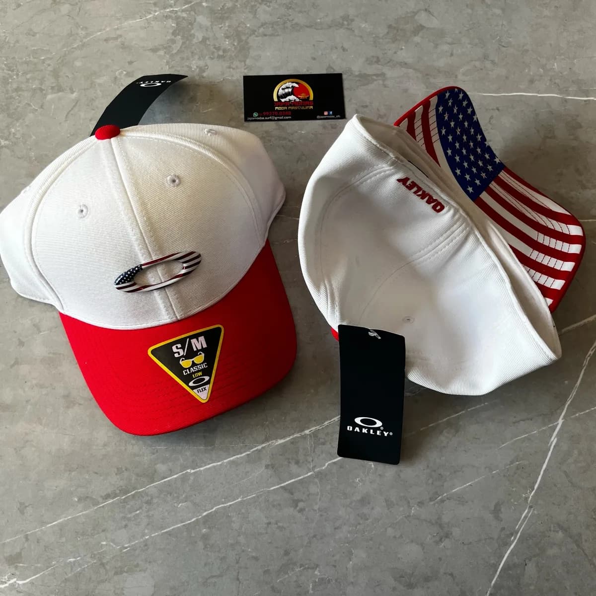 Boné Oakley Tincan Capital America